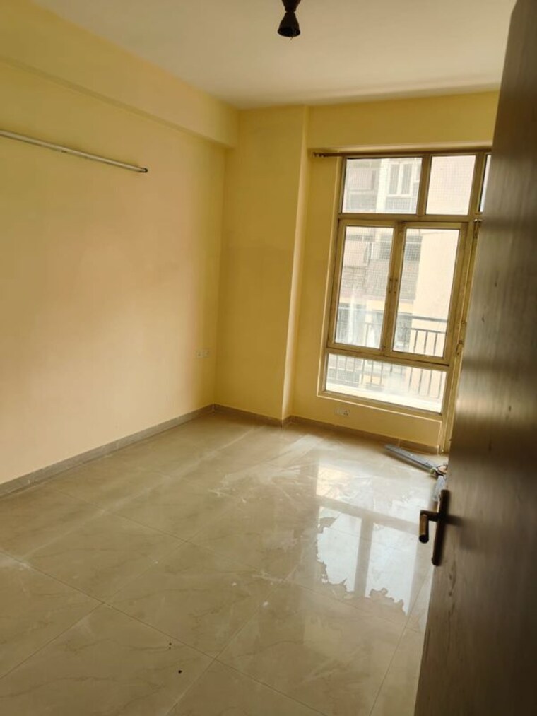Room, crossing-republik 3 Bedroom 1700 Sq.Ft. Apartment In Crossing Republic Ghaziabad 10382971