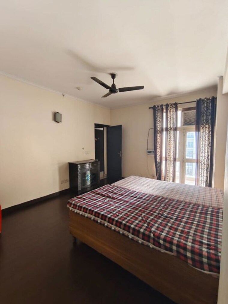 Bedroom, amrapali-empire 2 Bedroom 1050 Sq.Ft. Apartment In Sain Vihar Ghaziabad 10382979