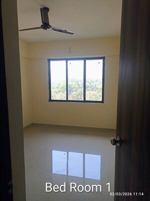 Room in 1 BHK Apartment at Everest Countryside Petunia, Kasarvadavali – for Rent