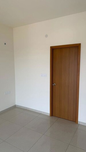 Room in 2 BHK Apartment at Sobha Dream Gardens, Thanisandra Main Road – for Sale