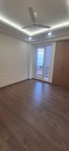 3 BHK + Servant Room Builder Floor For Rent in Jungpura Extension