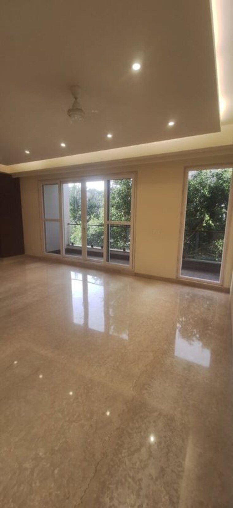 Room, jungpura extension 3 Bedroom 1800 Sq.Ft. Builder Floor In Jungpura Extension Delhi 10383018