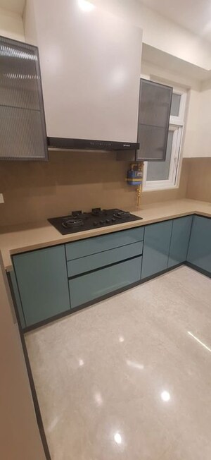 Kitchen in 3 BHK Builder Floor at Jungpura Extension – for Rent