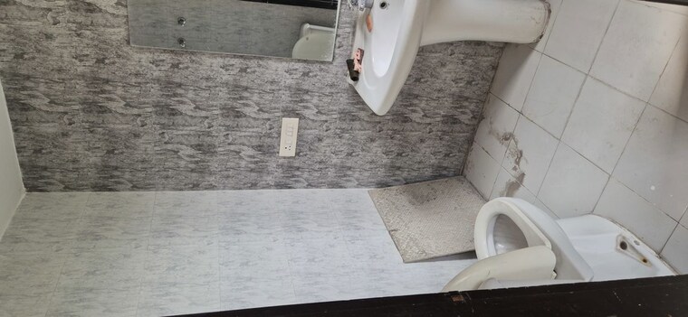 Bathroom, mullanpur 3 Bedroom 1180 Sq.Ft. Builder Floor In Mullanpur Mohali 10383024