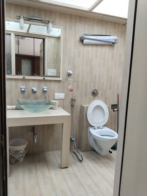 Bathroom in 1 BHK Apartment at Worli – for Rent