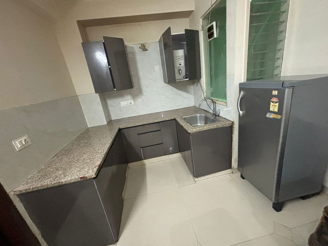 2 BHK Builder Floor For Rent in Sector 52