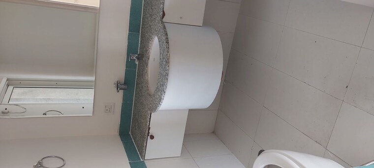 Bathroom, jaypee-moon-court 2 Bedroom 1428 Sq.Ft. Apartment In Jaypee Greens Greater Noida 10383049