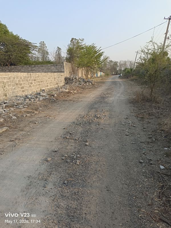 Plot For Sale in Tellapur