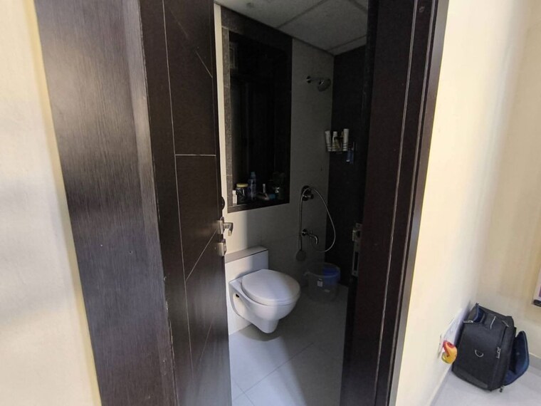 Bathroom, lalani-grandeur 1 Bedroom 650 Sq.Ft. Apartment In Goregaon East Mumbai 10383058