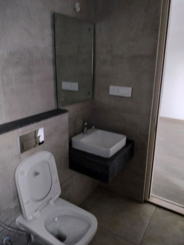 Bathroom, birla-navya 3.5 Bedroom 1900 Sq.Ft. Builder Floor In Sector 63a Gurgaon 10371354