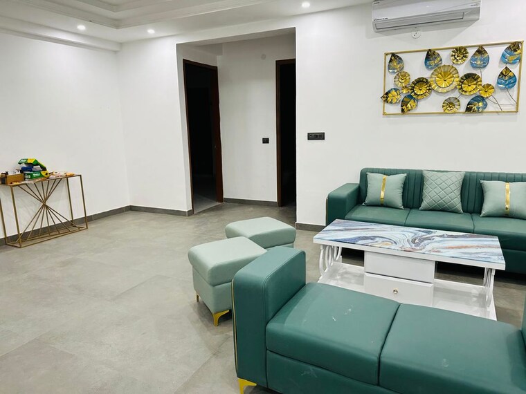 Bedroom, sector 27 3 Bedroom 2000 Sq.Ft. Builder Floor In Sector 27 Gurgaon 10383075