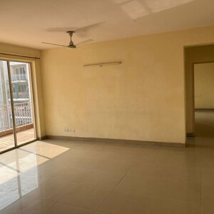 Room in 3.5 BHK Apartment at Satguru Apartments Faridabad, Sector 65 – for Sale