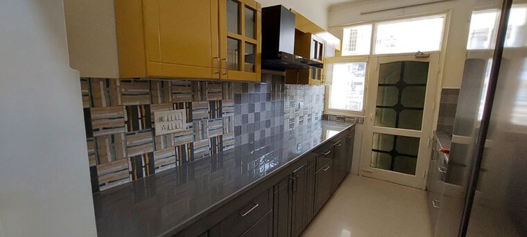 Kitchen, vip road 4 Bedroom 1850 Sq.Ft. Apartment In Vip Road Zirakpur 10383092