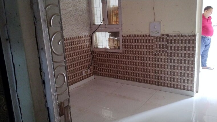 Bathroom, janakpuri 3 Bedroom 1100 Sq.Ft. Apartment In Janakpuri Delhi 10383137