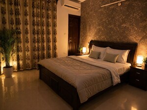 Bedroom in 3 BHK Apartment at Vip Road – for Rent
