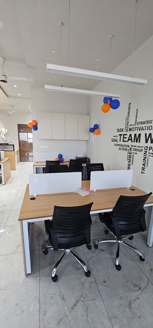  Office Space For Rent in Thaltej
