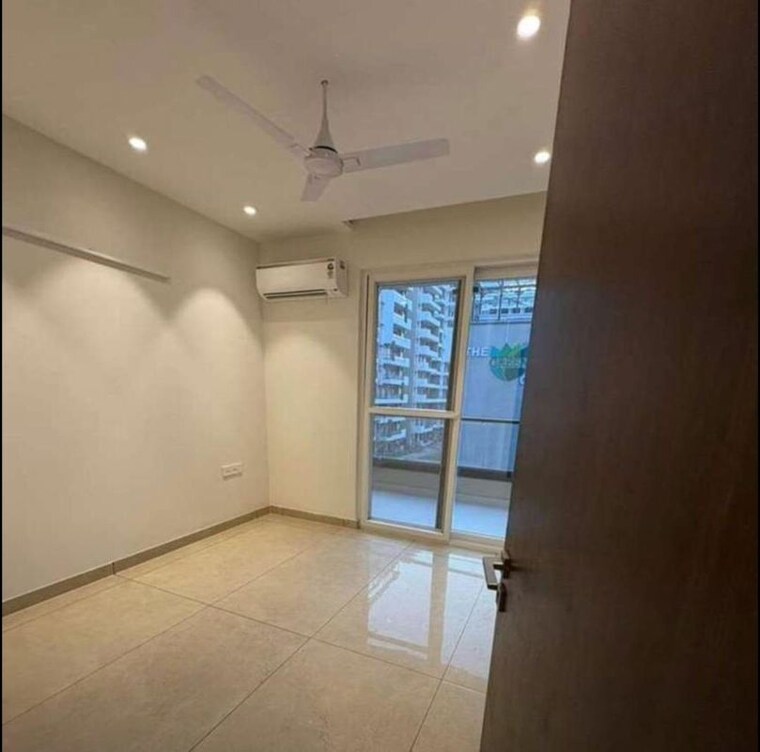 Room, maya-green-lotus-utsav 3 Bedroom 1700 Sq.Ft. Apartment In International Airport Road Zirakpur 10383169