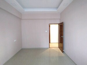 Master Bedroom in 2 BHK Apartment at The Blue Diamond, Mulund West – for Rent