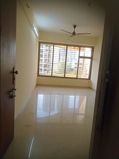 2 BHK Apartment For Rent in Rustomjee Riviera