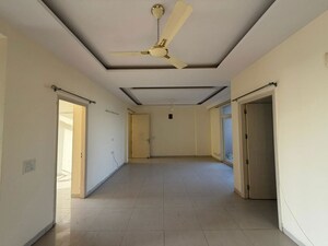 Room in 4 BHK Apartment at Alliance The Eminence, Singhpura – for Rent