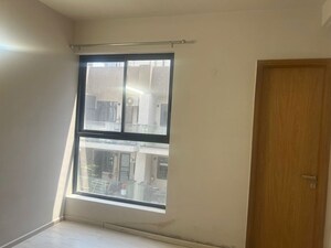 Room in 3 BHK Apartment at M3M Heights, Sector 65 – for Sale