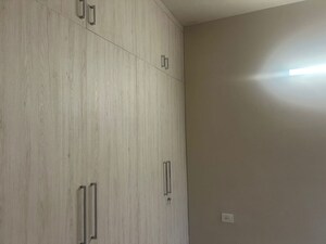 Room in 3 BHK Apartment at M3M Heights, Sector 65 – for Sale