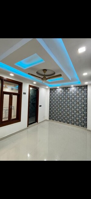 Bedroom in 2 BHK Builder Floor at Tughlakabad Extension – for Sale