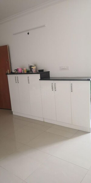 Room in 2 BHK Apartment at Bhartiya Nikoo Homes Phase 2, Thanisandra Main Road – for Rent