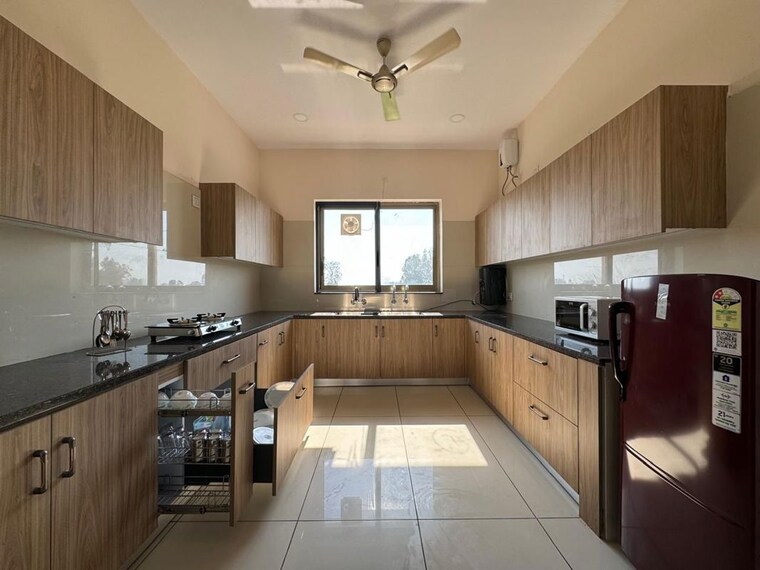 Kitchen, preet colony 6+ Bedroom 2223 Sq.Ft. Apartment In Preet Colony Zirakpur 10383291
