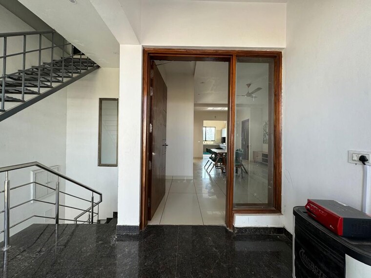 undefined, preet colony 6+ Bedroom 2223 Sq.Ft. Apartment In Preet Colony Zirakpur 10383291