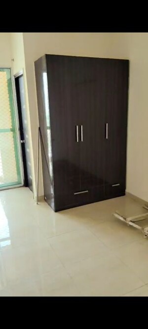 Furnished Amenities in 3 BHK Apartment at Gaur Saundaryam Phase II, Tech Zone 4 Greater Noida – for Rent