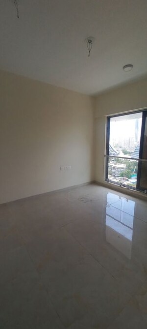 Room in 1 BHK Apartment at IM Applaud 38, Goregaon East – for Rent
