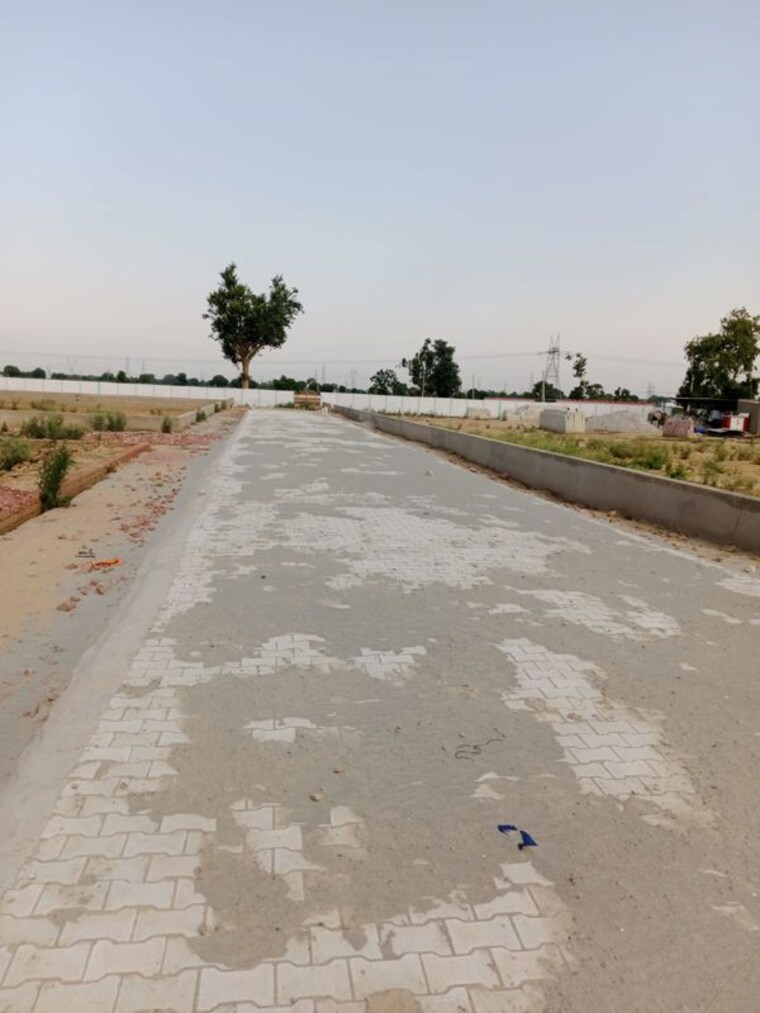 undefined, gwalior road  150 Sq.Yd. Plot In Gwalior Road Agra 10382662