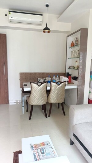 2 BHK Apartment For Rent in Kalpataru The Sunrise, Kolshet Road