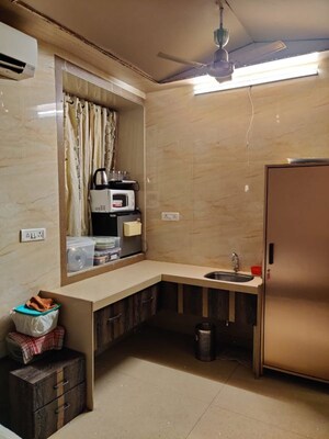 Team Area in  Showroom at Colaba – for Rent