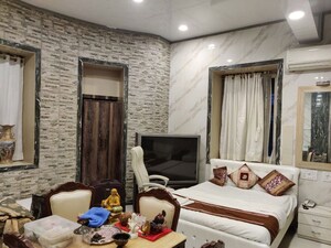 Living Room in  Showroom at Colaba – for Rent