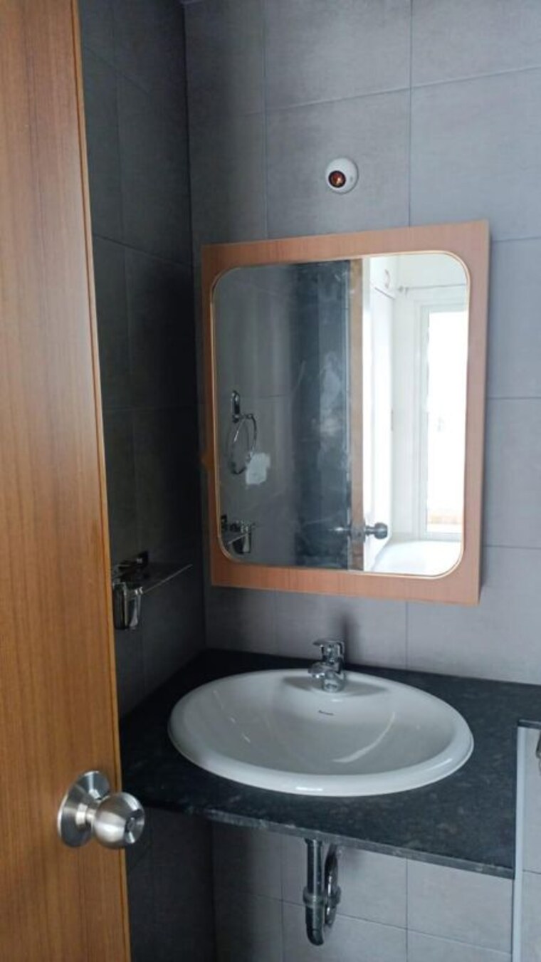 Bathroom, sobha-dream-gardens 2 Bedroom 1100 Sq.Ft. Apartment In Thanisandra Main Road Bangalore 10383341