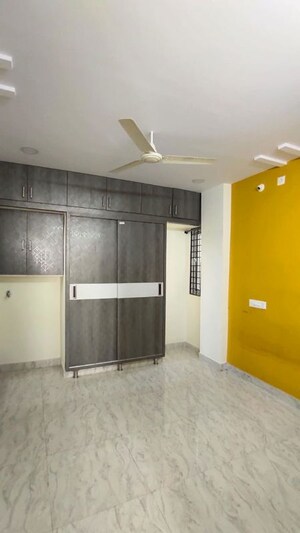 1 BHK Builder Floor For Rent in Begumpet
