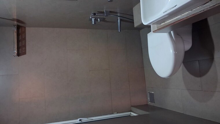 Bathroom, akshar-green-world 2.5 Bedroom 1050 Sq.Ft. Apartment In Dighe Navi Mumbai 10383381