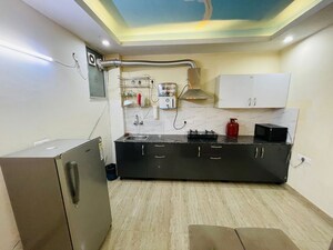 Furnished Amenities in 2 BHK Builder Floor at Sector 52 – for Rent