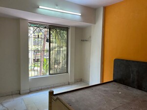 Room in 1 BHK Apartment at Shah Complex 3, Sanpada – for Rent