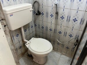 Bathroom in 1 BHK Apartment at Shah Complex 3, Sanpada – for Rent
