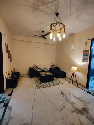 Bedroom in 2 BHK Builder Floor at Sector 52 – for Rent