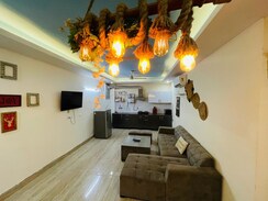 2 BHK Builder Floor For Rent in Sector 52