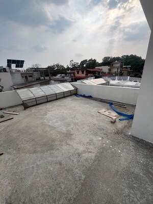 Parking in 3 BHK Independent House at Laxman Chowk – for Sale