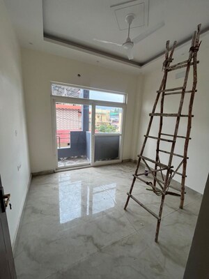 Room in 3 BHK Independent House at Laxman Chowk – for Sale