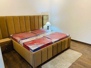 Bedroom in 2 BHK Builder Floor at Sector 40 – for Rent