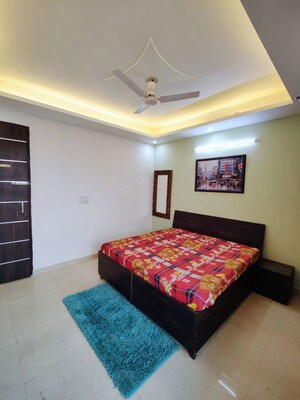 Bedroom in 2 BHK Builder Floor at Sector 40 – for Rent
