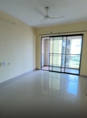 Room in 3 BHK Apartment at Sai Tharwani Riviera, Kharghar – for Rent