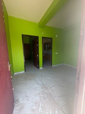 Room in 1 BHK Villa at Gaur Yamuna City 2nd Park View, Gaur Yamuna City – for Sale